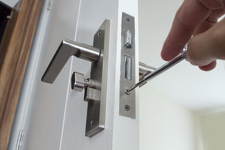 Our local locksmiths are able to repair and install door locks for properties in Woodside and the local area.